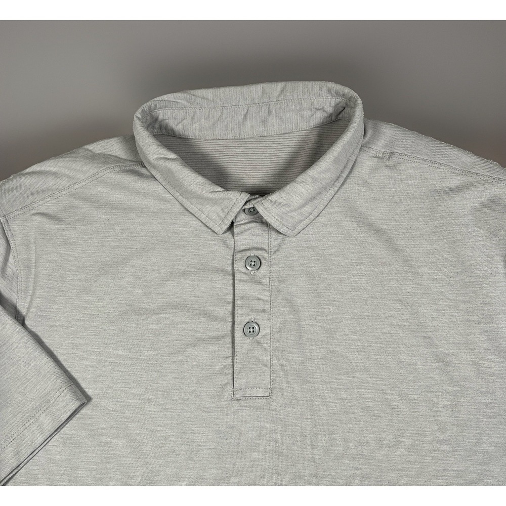 Lululemon Evolution Polo Shirt Men's Medium Silver Drop Performance Stretch Golf